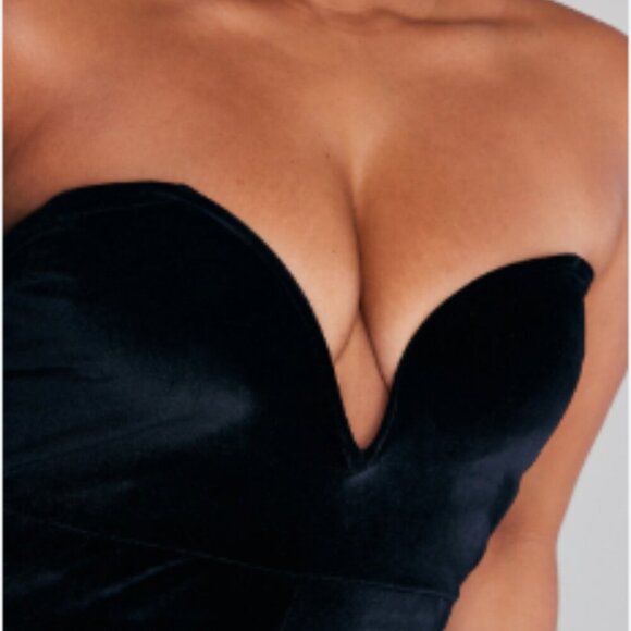 NWT PrettyLittleThing Black Velvet Jumpsuit sz 16 - Picture 2 of 9